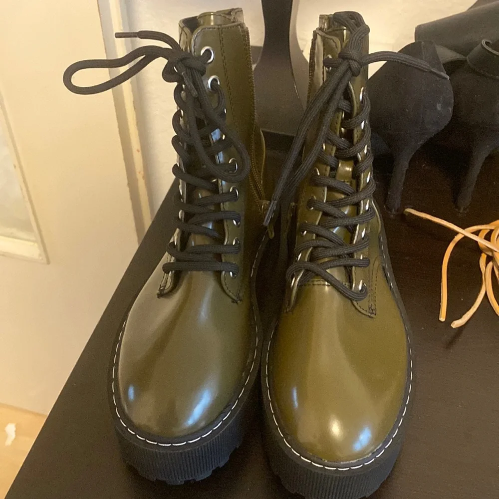 Divided Green platform boots size 36 - Picture 1 of 8